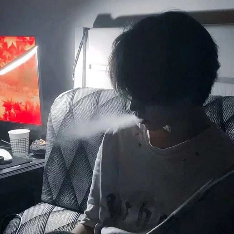2023超火ins风破碎感小众真人照片帅气男生头像 WeChat高级男头_23