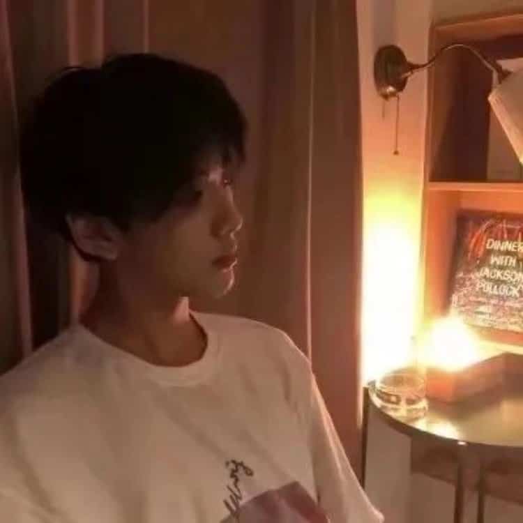 真人慵懒冷淡风单人情头 有高级氛围感的情侣头像_6