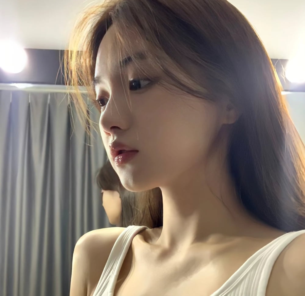 温柔阳光干净的可爱微信女生头像_15