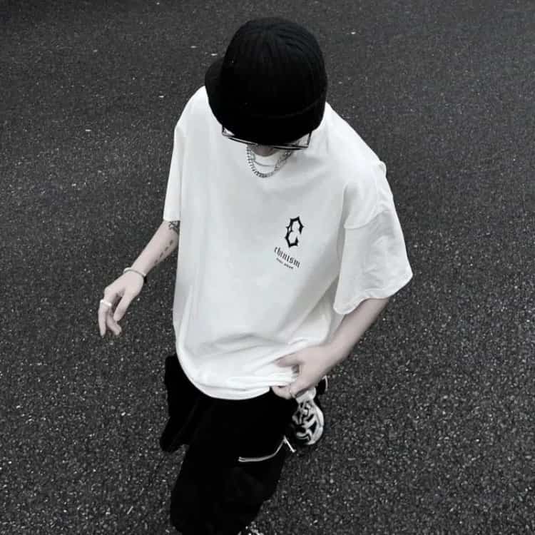 高级感emo孤独感男生微信头像 唯美复古的真人帅气男头_4