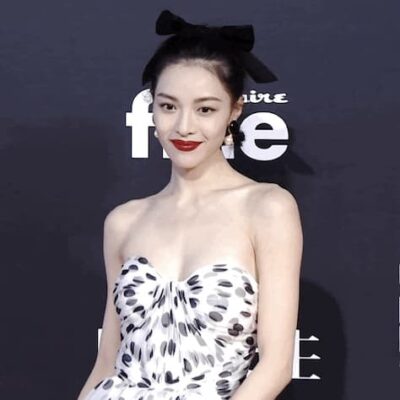 钟楚曦性感红唇gif动态图,钟楚曦有多绝?
