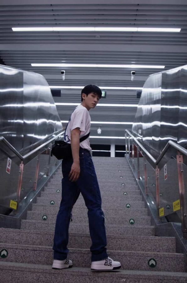 宫尚角丞磊黑色短发帅气照片男生头像 高质量氛围感男头_6
