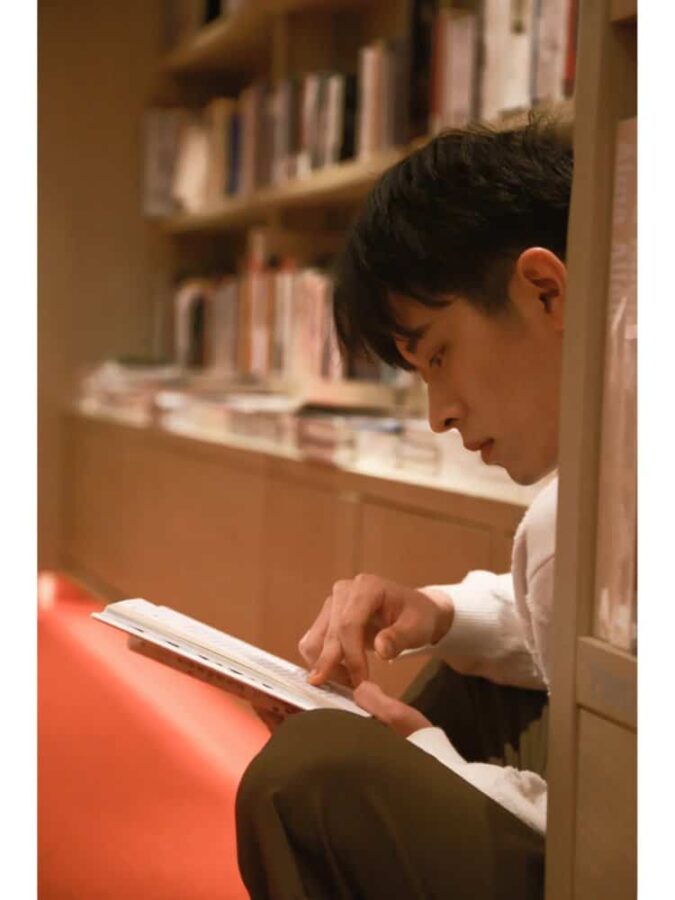 宫尚角丞磊黑色短发帅气照片男生头像 高质量氛围感男头_24
