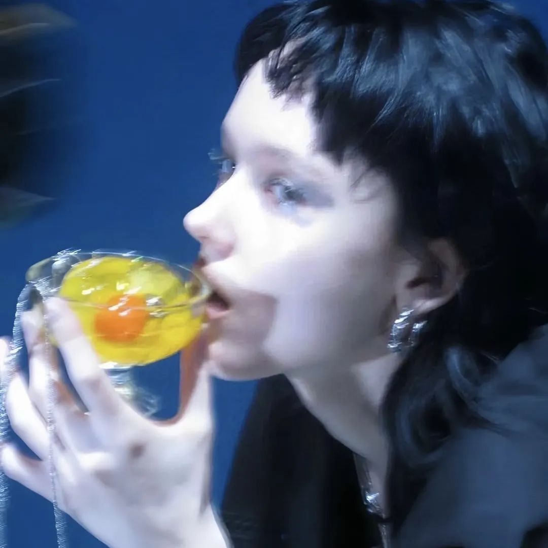 氛围感高级小众的女生头像，很小众却很惊艳的头像_14