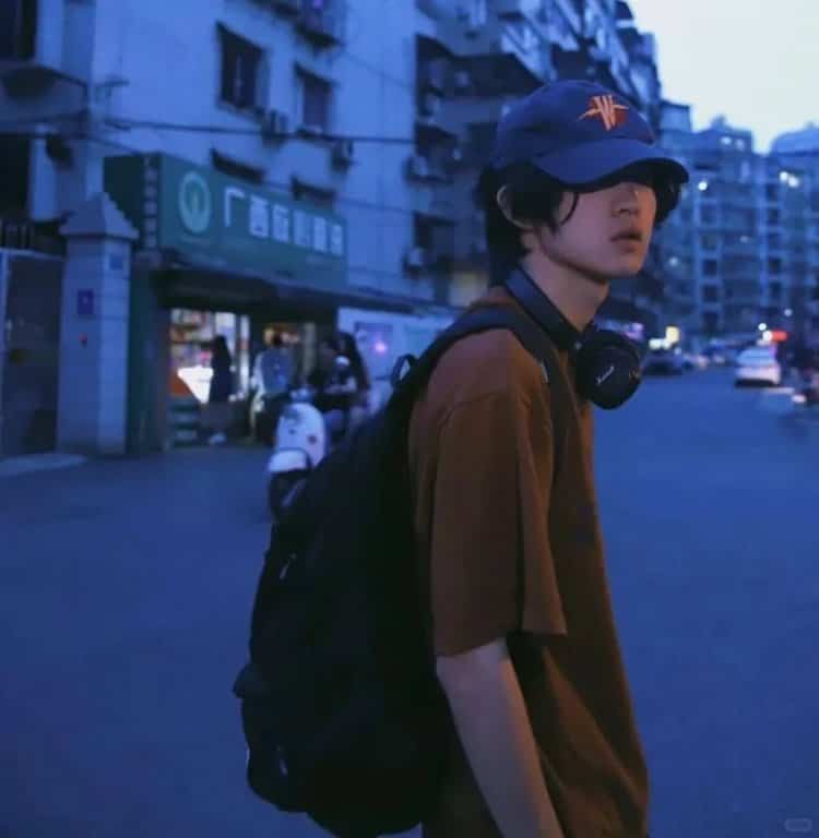 适合长期不换的小众真人男生头像 氛围感拉满的微信男头_17