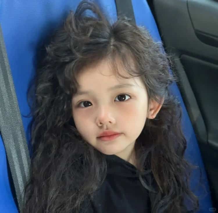 可爱萌萌哒小女孩真人照片女生头像 可爱又不幼稚的女头_9