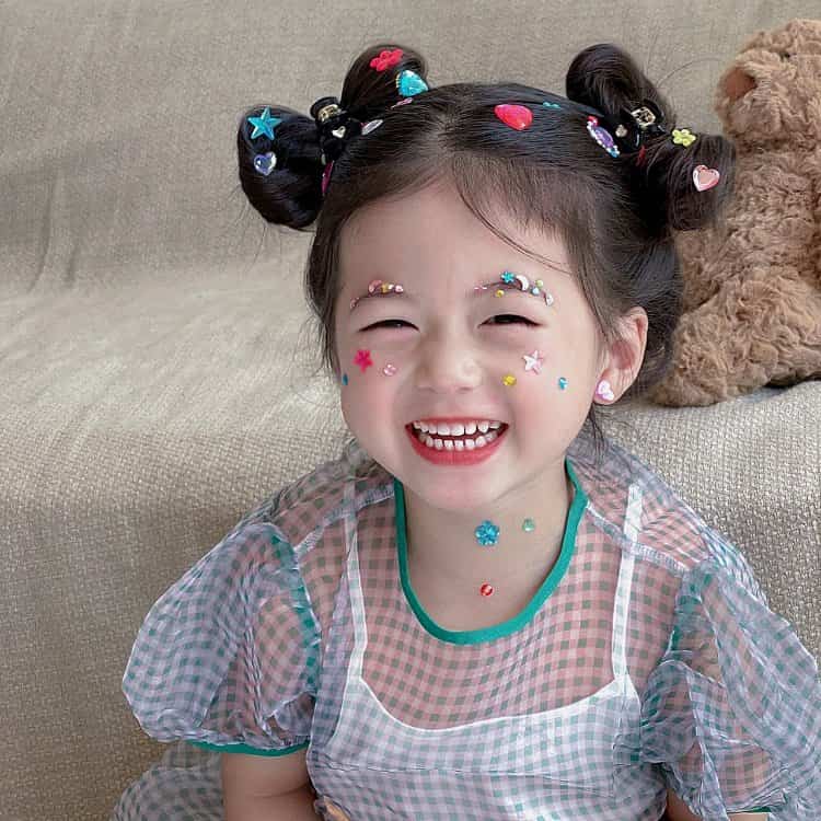 可爱萌萌哒小女孩真人照片女生头像 可爱又不幼稚的女头_11
