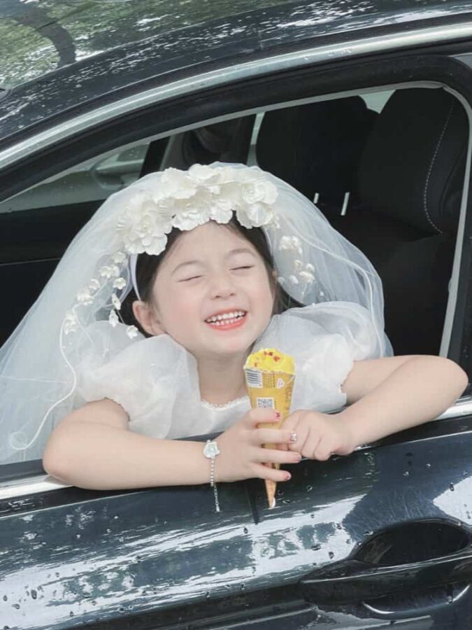 可爱萌萌哒小女孩真人照片女生头像 可爱又不幼稚的女头_14