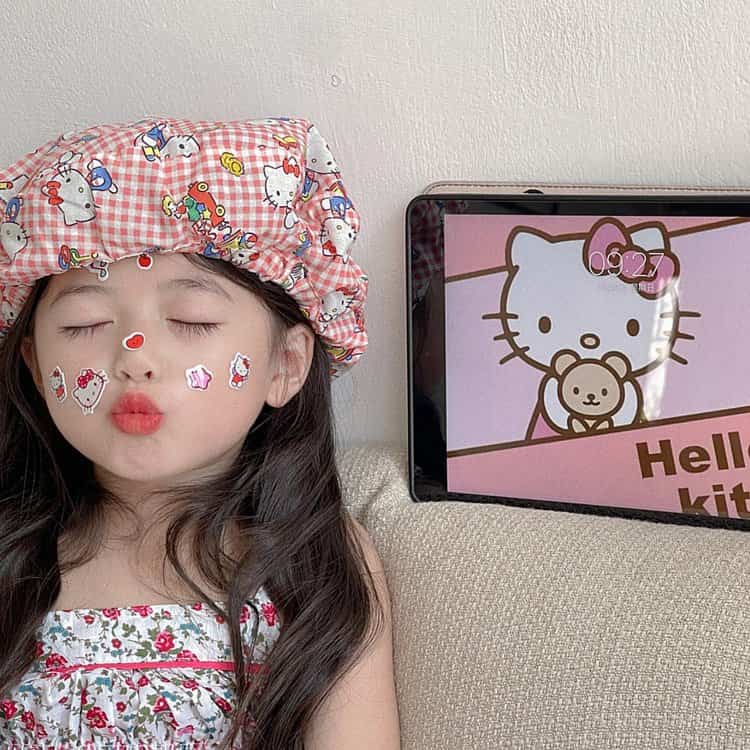 可爱萌萌哒小女孩真人照片女生头像 可爱又不幼稚的女头_15