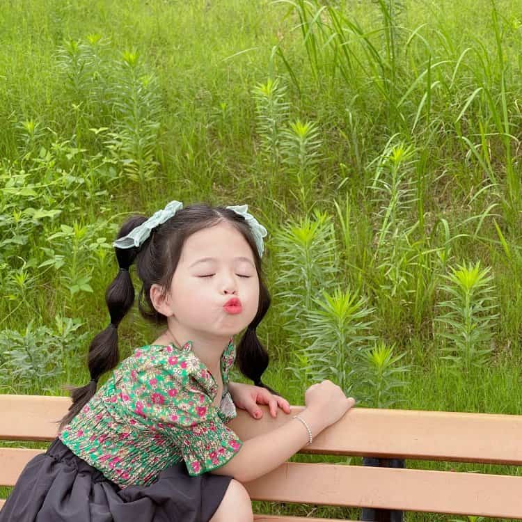 可爱萌萌哒小女孩真人照片女生头像 可爱又不幼稚的女头_16