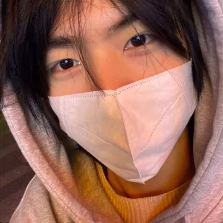 真人清冷氛围感男生头像 永久不换冷门男头 头像越怪本人越帅_22