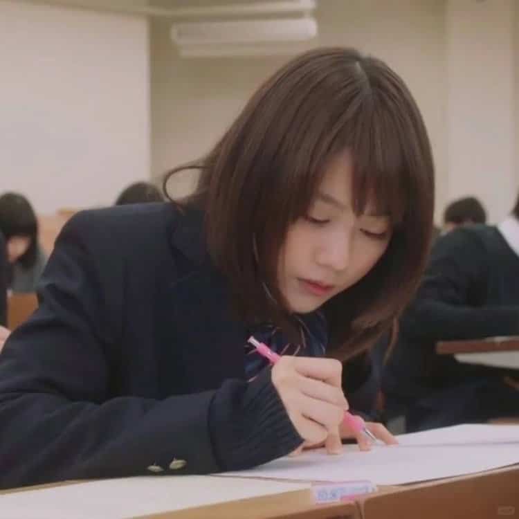 自然不刻意的表达热爱工作努力学习的微信女头_13