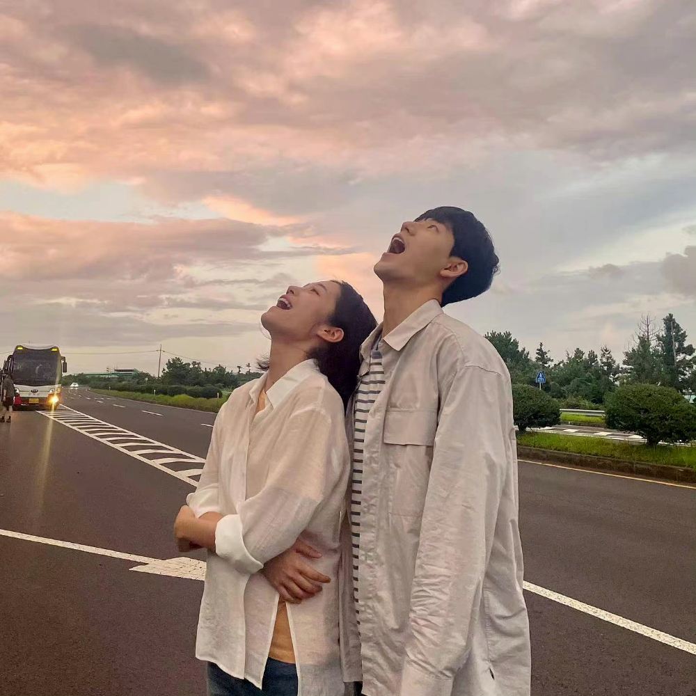 高中两个人互相喜欢怎么办？能不能在一起能谈恋爱吗？_4