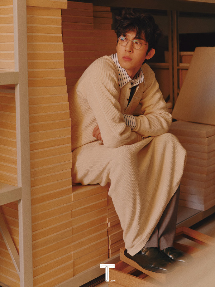 井柏然衣服反穿，井柏然反穿衣写真图片_7