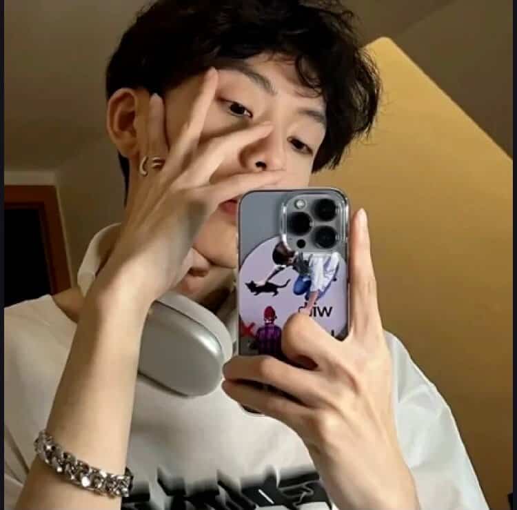 低调耐看不容易被发现的真人情头 隐秘又高级情侣头像_1