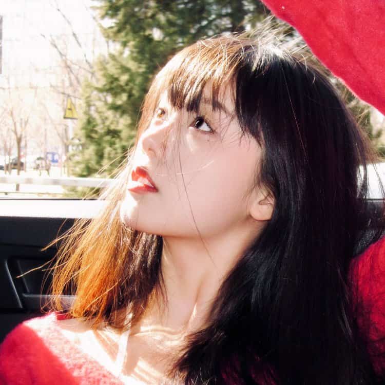 秋日清冷氛围感真人女生头像 文艺复古秋意渐浓微信头像_16