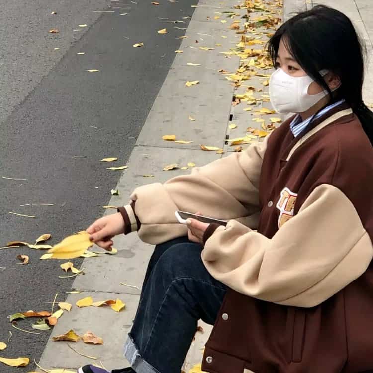 秋天落叶伤感女生头像 真人头像 适合秋天用的微信头像_7