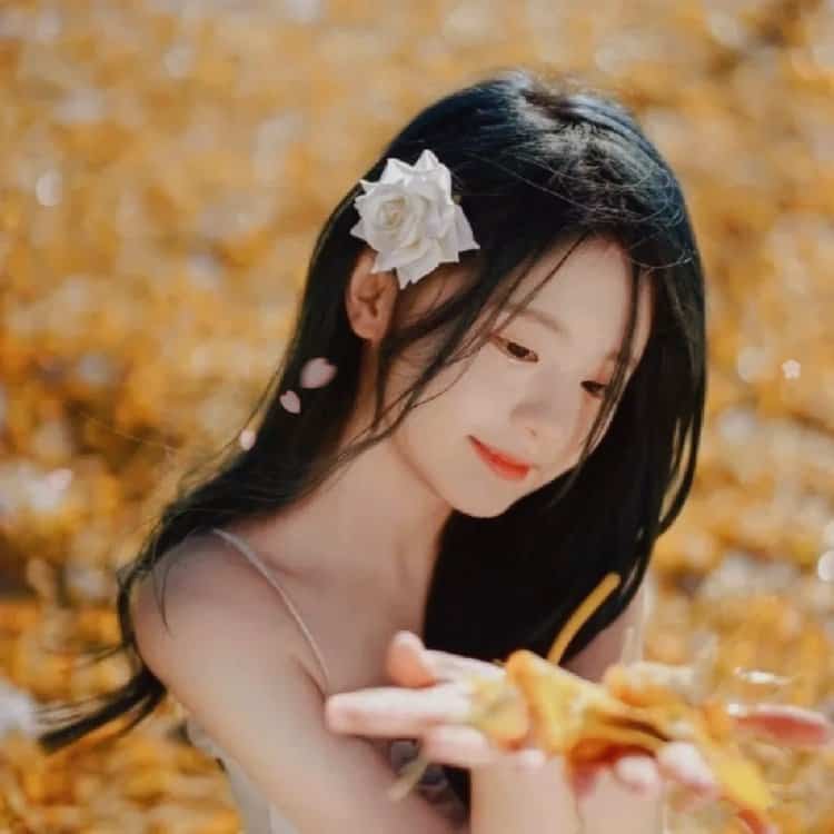 秋天落叶伤感女生头像 真人头像 适合秋天用的微信头像_10