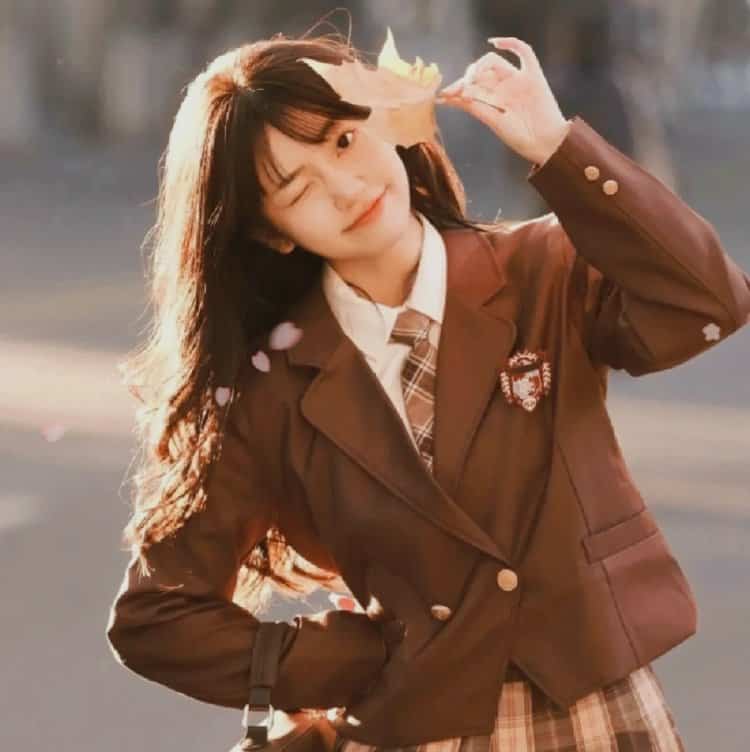 秋天落叶伤感女生头像 真人头像 适合秋天用的微信头像_14