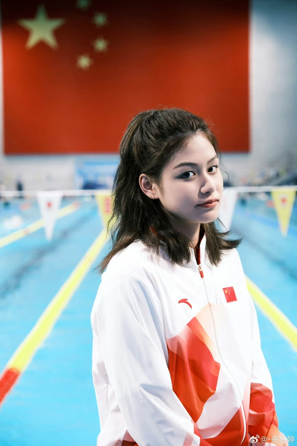 新晋泳坛女神余依婷生活照图片_4