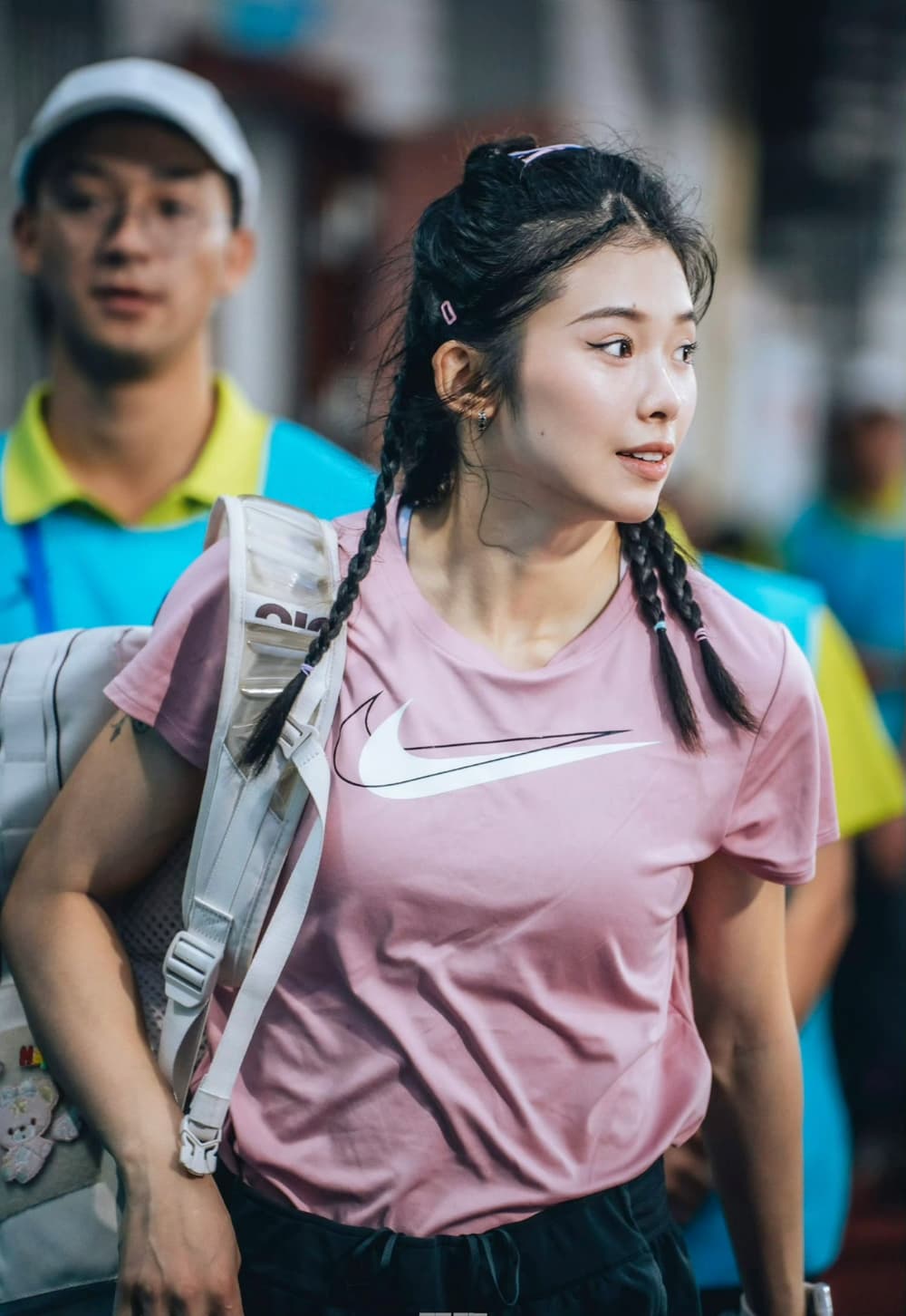 吴艳妮生活照图片,是个气质美女！_1