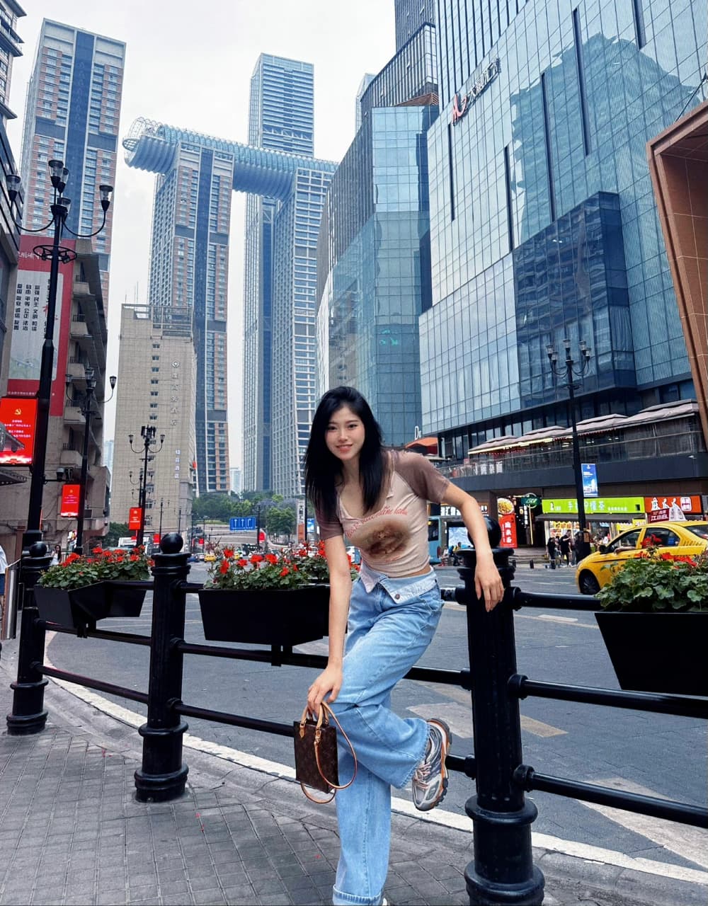 吴艳妮生活照图片,是个气质美女！_3