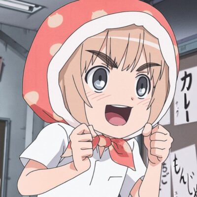 《进击的巨人》戴头巾的阿尔敏动漫女生头像