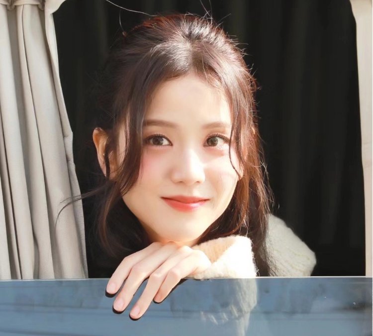 jisoo金智秀绝美神仙图头像 女生喜欢的明星微信头像_8