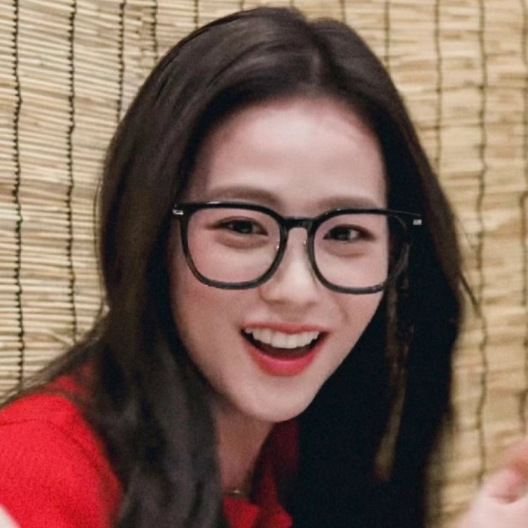 jisoo金智秀绝美神仙图头像 女生喜欢的明星微信头像_15
