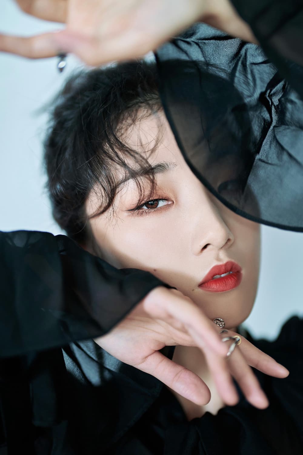 yamy眼睛太小了写真图片，小眼睛明星的代表！_4