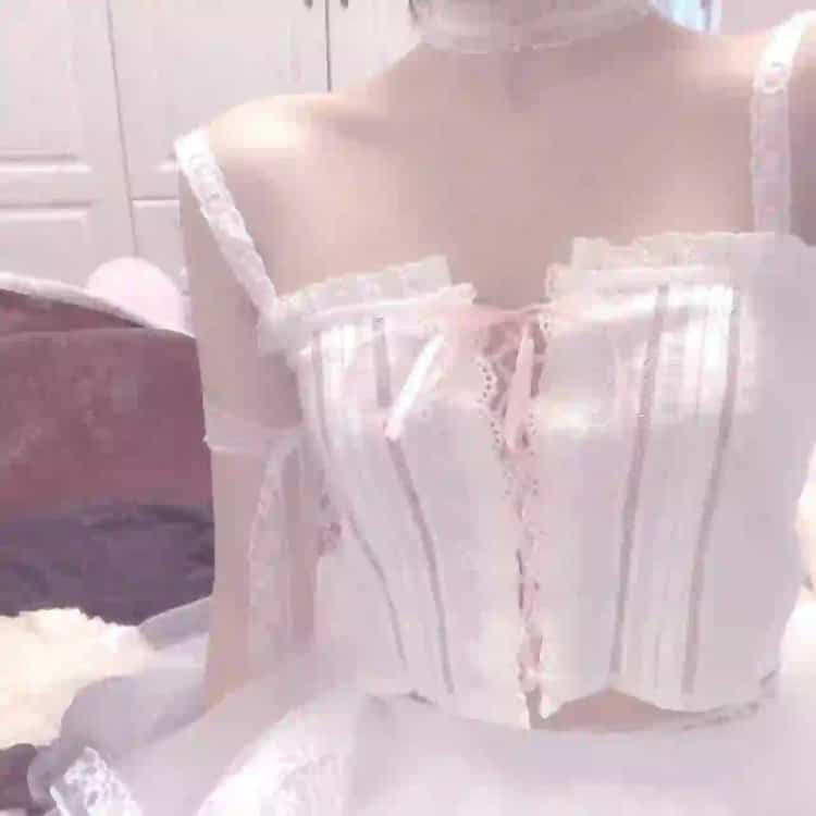 ins氛围感露锁骨女生真实照片微信头像 冷艳个性锁骨控御姐女头_10