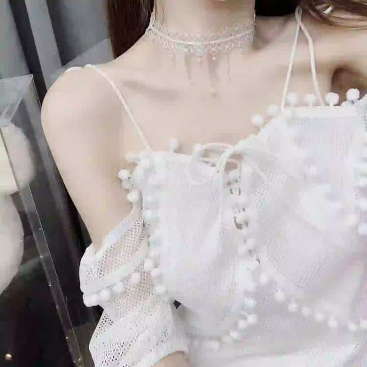 ins氛围感露锁骨女生真实照片微信头像 冷艳个性锁骨控御姐女头_11