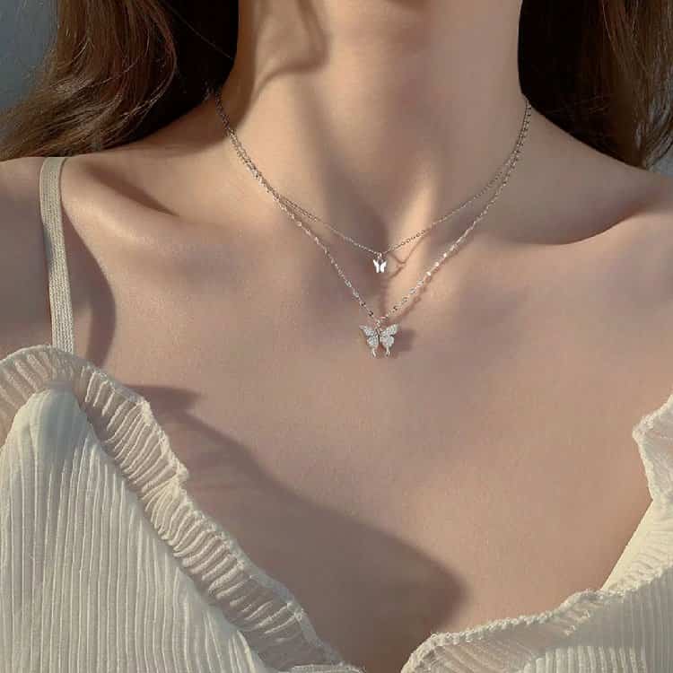 ins氛围感露锁骨女生真实照片微信头像 冷艳个性锁骨控御姐女头_22