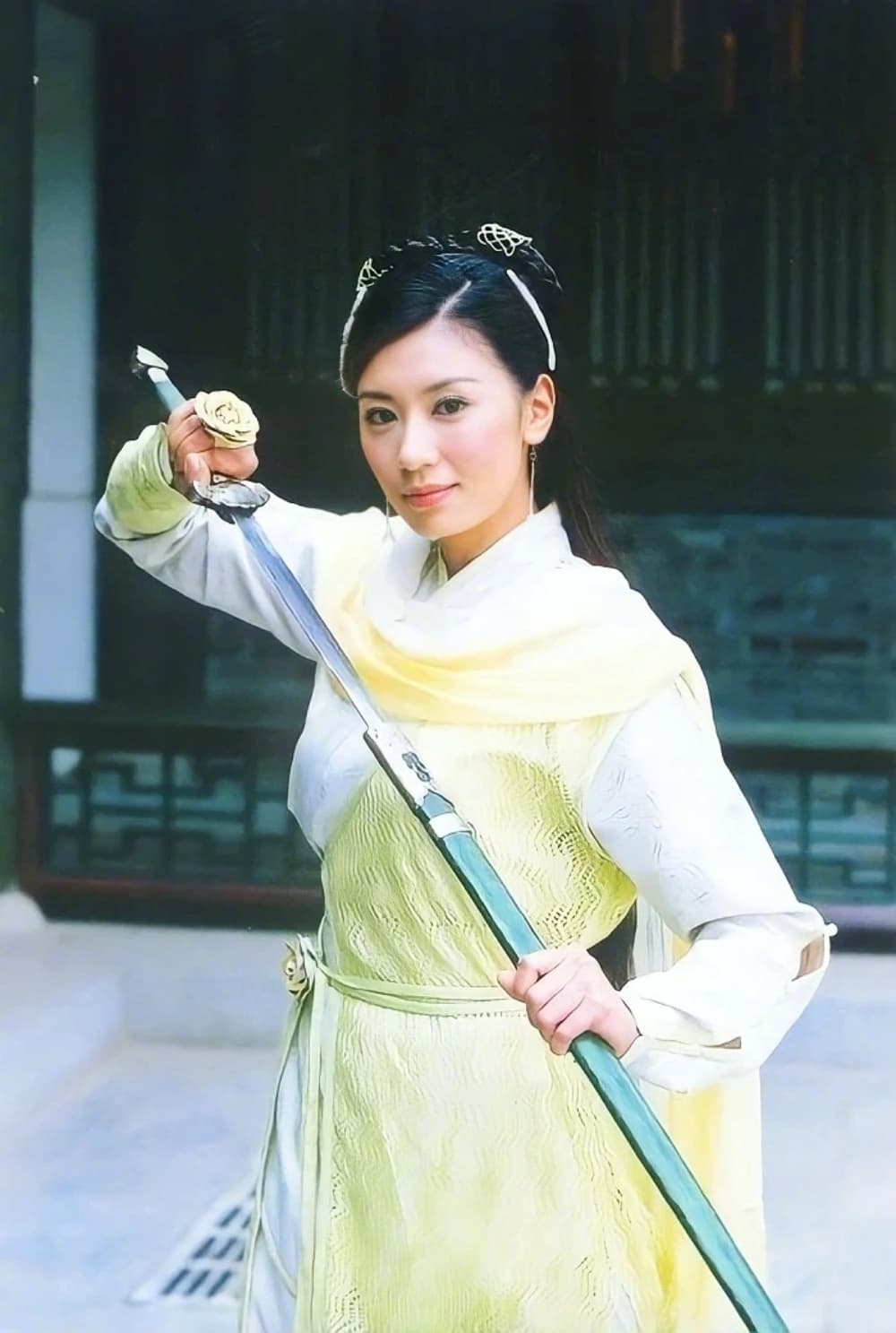 2003版《倚天屠龙记》里的大美人图片_16