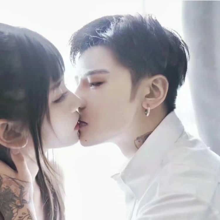 重度瑟瑟男女合照情侣头像 优质真人超欲情头_12