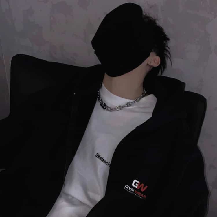 emo伤感高级感男生头像 孤独感拉满的男人微信头像_22