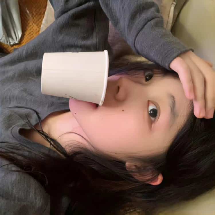适合秋天的清冷氛围感女生头像 一看就让人心疼的真人森系女头_7