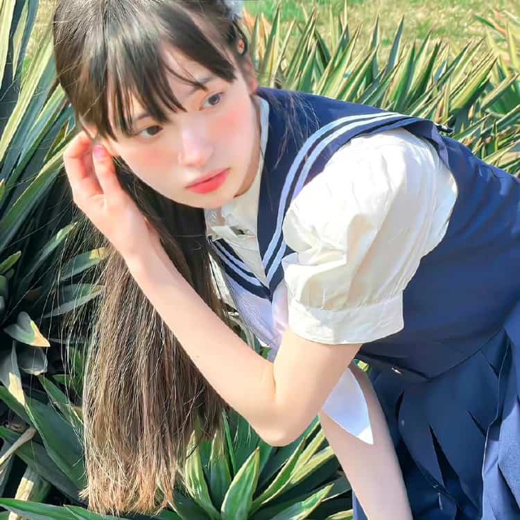 适合秋天的清冷氛围感女生头像 一看就让人心疼的真人森系女头_11