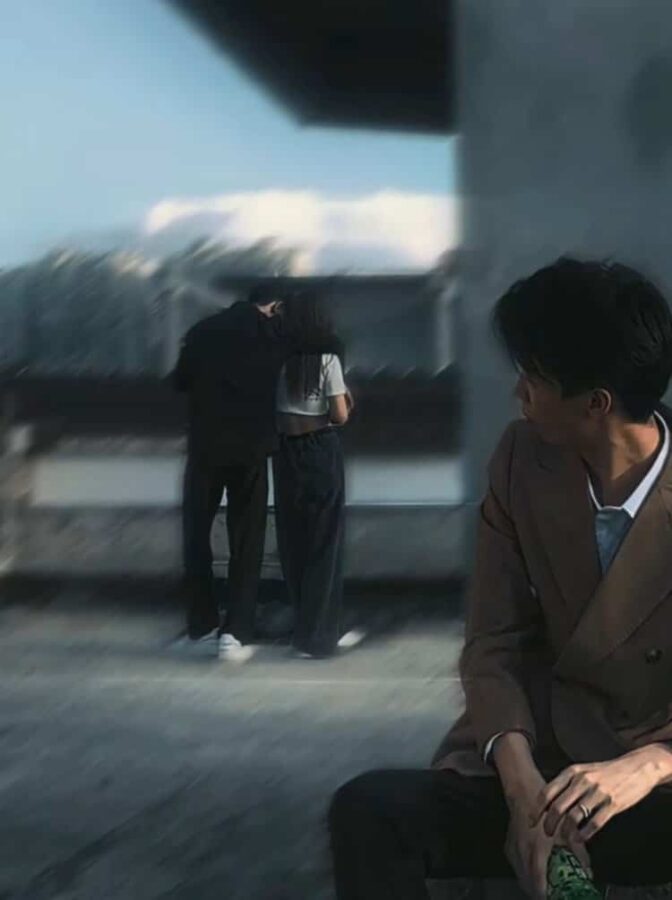 遗憾又意难平的失恋伤感男头 男生看着她和别人走在一起_14
