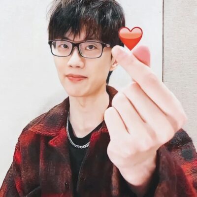 许嵩微信头像新图，许嵩粉丝专属头像