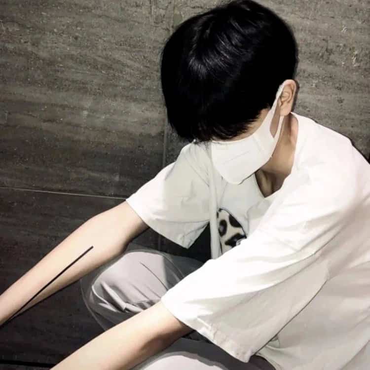 VeChati高级氛围感真人男生头像 男生帅气照片简单耐看头像_3