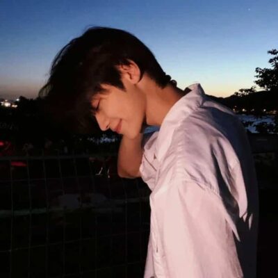 VeChati高级氛围感真人男生头像 男生帅气照片简单耐看头像
