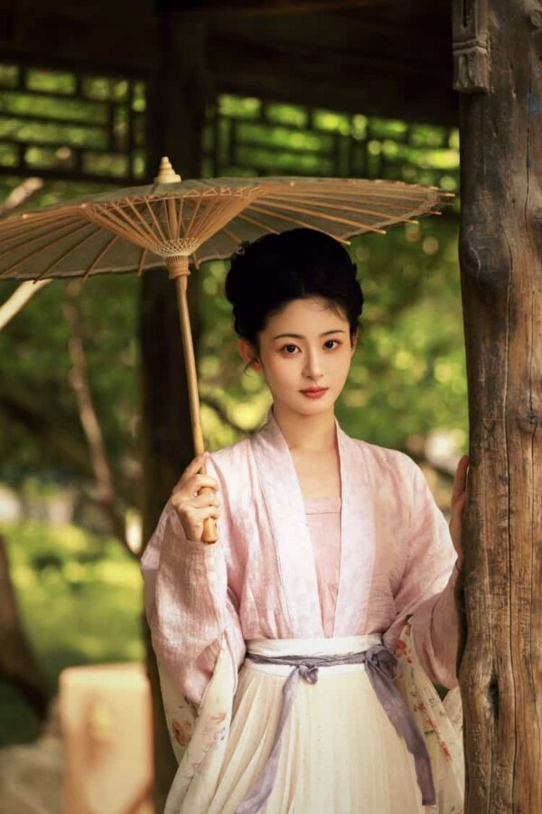 甜美少女古风汉服女头 为有暗香来牧遥赵晴古装微信头像_1