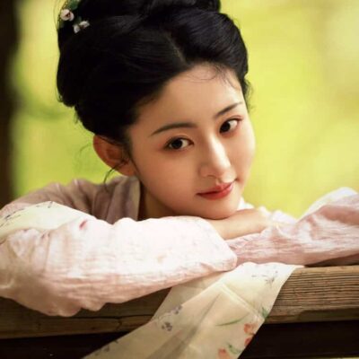 甜美少女古风汉服女头 为有暗香来牧遥赵晴古装微信头像