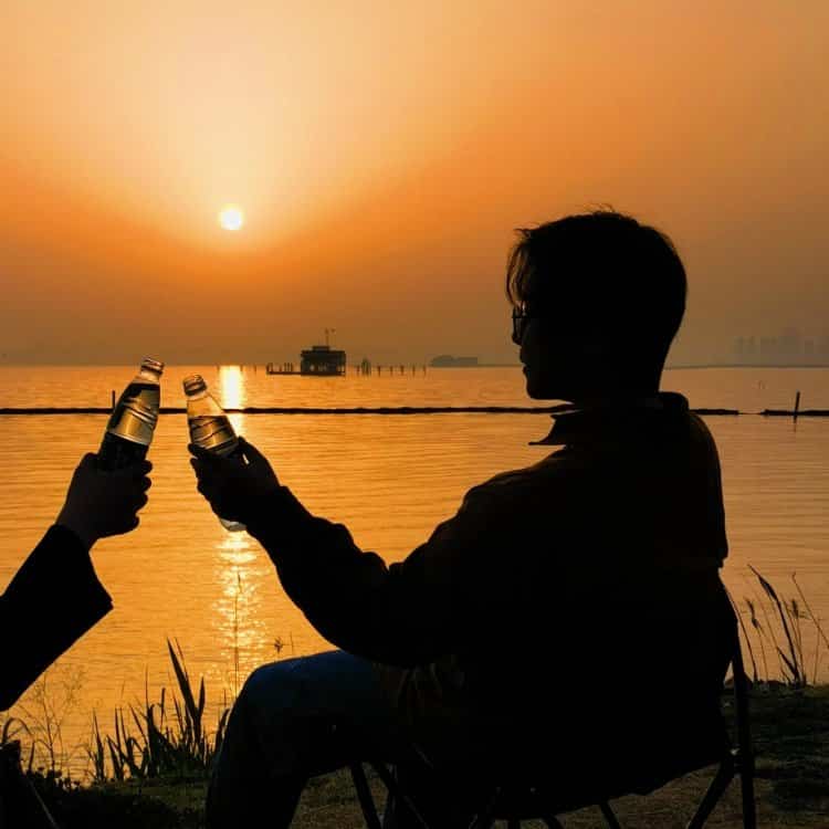 秋冬清冷氛围感海边落日情侣头像 唯美夕阳真人情头男女各一张_4