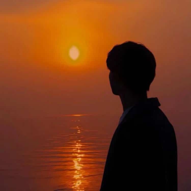 秋冬清冷氛围感海边落日情侣头像 唯美夕阳真人情头男女各一张_2