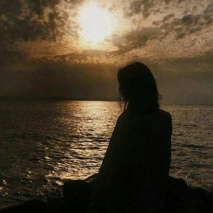 秋冬清冷氛围感海边落日情侣头像 唯美夕阳真人情头男女各一张_17