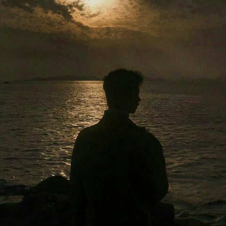 秋冬清冷氛围感海边落日情侣头像 唯美夕阳真人情头男女各一张_18