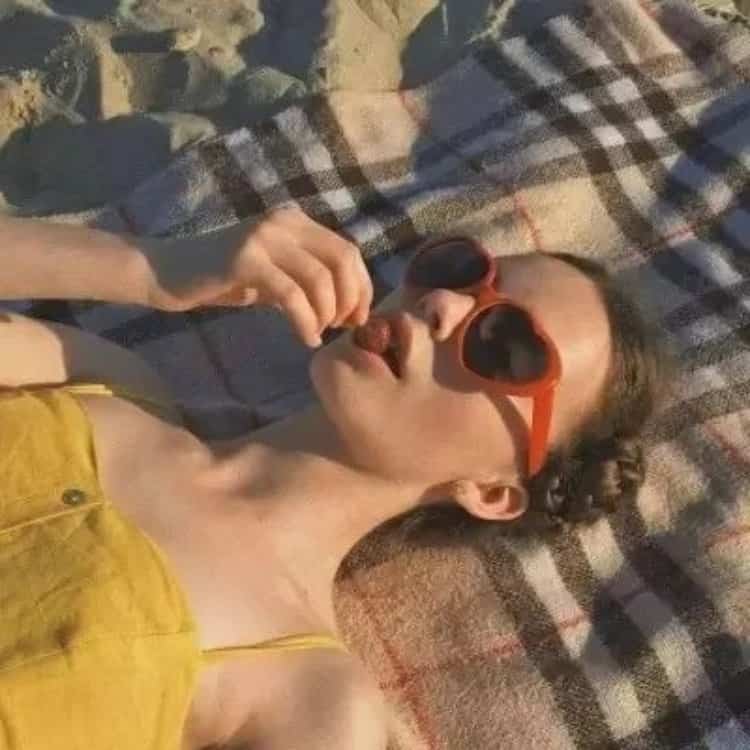ins风小众高质量欧美真人女生头像 个性简单气质微信女头_24