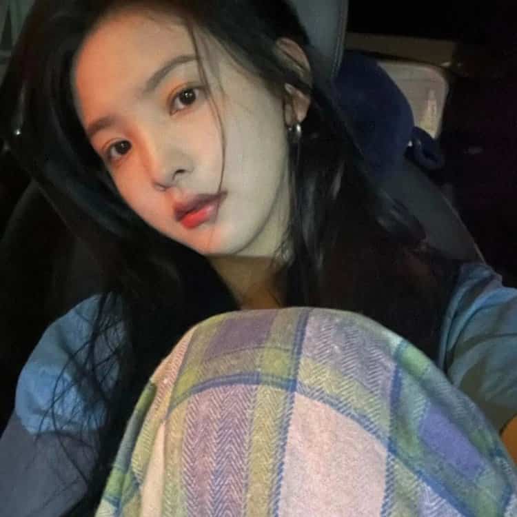 适合长期不换的真人女头 温柔娇小女孩专属干净微信头像_8